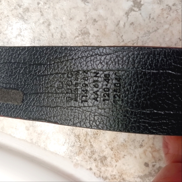 GUCCI Vtg Auth RED BELT 44" Metal GG - Picture 2 of 6